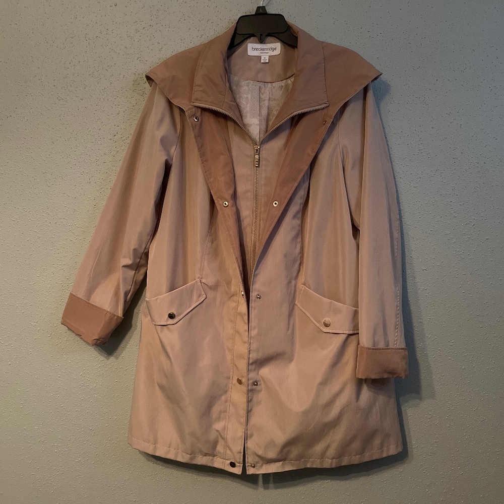 Breckenridge woman raincoat
